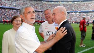 Sir Bobby Charlton și legătura sa cu România! Cum lăuda marele fotbalist englez naționala noastră