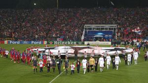 EXCLUSIV | Când Roberto Carlos i-a dat peste cap planul lui Răzvan Marin. 11 "galactici" au invadat Ghencea, cel mai bine cotat român al momentului "împușcase" un madrilen, dar... N-a fost să fie! "Cred că și asta a contat în dezvoltarea lui profesională"