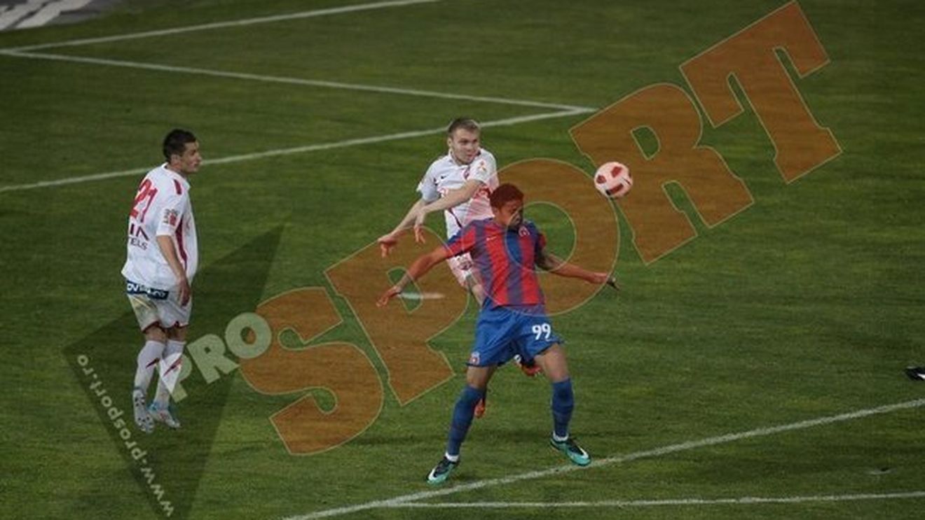 A găsit cauza înfrângerii cu Dinamo:** "Sunt prea puțini jucători români în echipă"