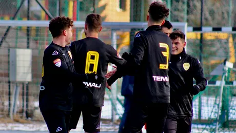 FC Brașov a câștigat primul amical al iernii, 7-2 cu Olimpic Zărnești. Trei jucători au reușit ”duble”