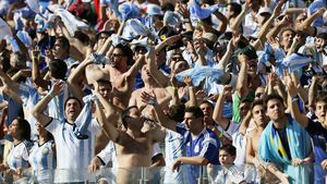 Top Pariu: 100% fotbal » Pachetul Zilei ajunge la cota 14.31 »»