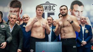 Cristian Ciocan, "mușcat" de Leul Alb al Rusiei. Boxerul român a fost învins la puncte într-un meci de 12 reprize disputat la Yekaterinburg