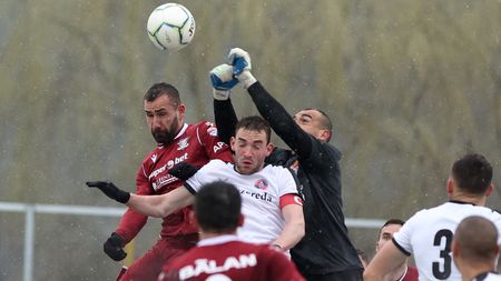 Programul meciurilor din prima etapă a play-off-ului și play-out-ului Ligii 2. Runda începe de ”Ziua păcălelilor”, oferă un meci la oră aproape de Champions League și se încheie după cinzi zile