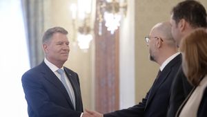 Medicul care se ocupă de cei mai importanți sportivi ai țării, Dr. Bogdan Codorean, a vorbit despre ultima operație a președintelui Klaus Iohannis, în direct la ProSport Live: "A venit cu încredere"