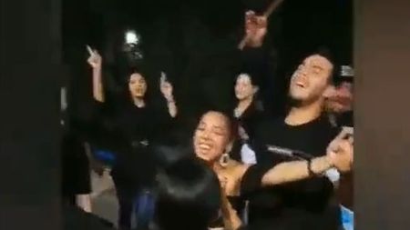 Un jucător de la Dinamo a fost trimis la echipa a doua și a „sărbătorit” pe ritmuri de manele: „Chiar de nu joci la Steaua, ești viața mea!” | VIDEO