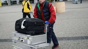 Francezii, învinovățiți pentru ratarea transferului lui Lato:** "Nu am cerut comision la transfer"