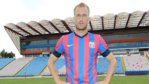 "M-am întors acasă" FOTO: Kapetanos, primele imagini în tricoul Stelei. Ce a spus după primul antrenament