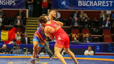 S-a mărit zestrea de medalii a României la Mondialele de lupte U23 de la București. Samuel Ojog a cucerit medalia de argint