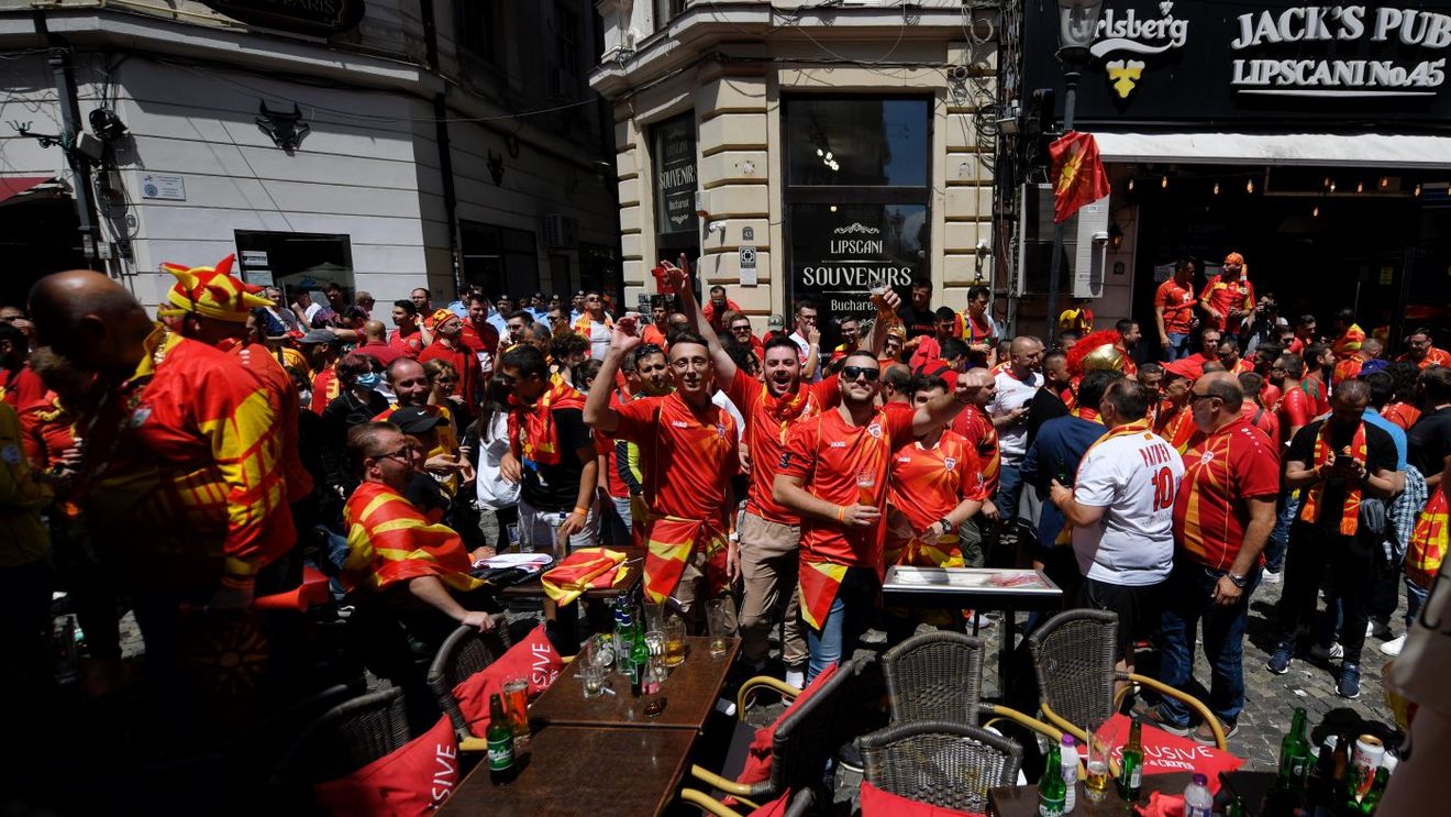 Atmosferă incendiară pe „Arena Națională”! Fanii Ucrainei și ai Macedoniei de Nord au făcut show și pe străzile din București + Câți spectatori sunt la meci | GALERIE FOTO