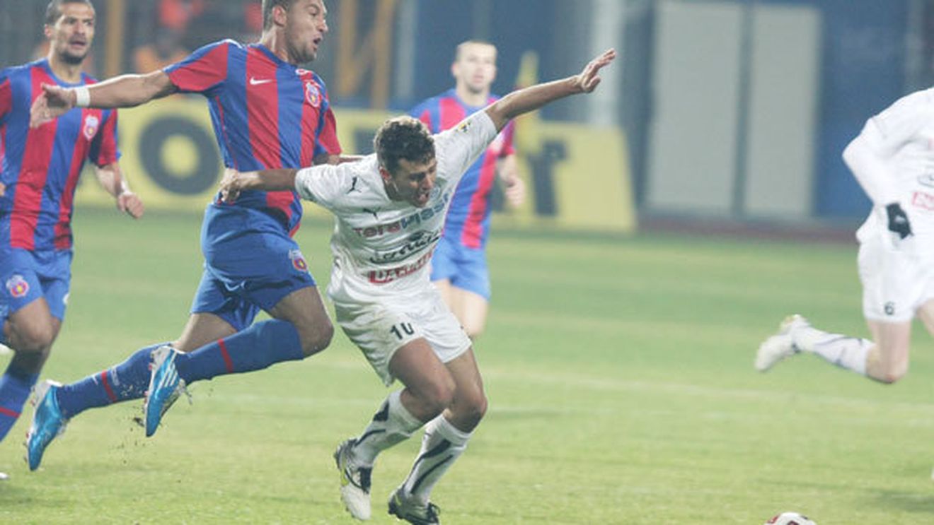 Lupu nu crede că Moraes ar face față la Steaua:** "La Bistrița nu-l întreabă nimeni nimic, la Steaua e presiune"