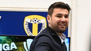 Care sunt tarifele la Academia de fotbal a lui Adrian Mutu. „Briliantul” se implică direct în antrenamentele copiilor