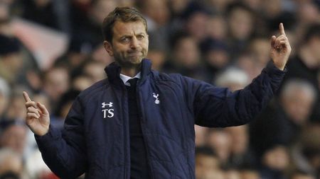 Prima reacție a lui Sherwood, după ce a fost dat afară de la Spurs: "Nu am căzut de pe scaun"