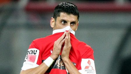 Sunt astea ratările sezonului?** În numai două minute, Ionel Dănciulescu a dat de două ori peste poartă din șase metri