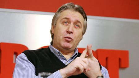 INTERVIU | VAIȘCOVICI "La Dinamo se cumpără de la reducere, un singur vârf de atac e în România. Rădoi a sărit direct la facultate". De ce a jucat naționala "de râs" cu Irlanda de Nord, cine e "Pictorul" și cum am revenit la ritmul lui Piți  