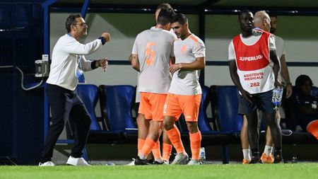 Mihai Teja a făcut praf arbitrajul VAR: „Nu mai înțeleg! Intervine şi întoarce meciul”