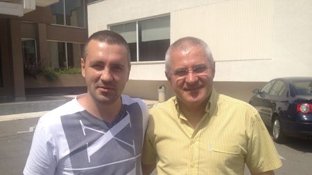 Patronul Rapidului, acuzat că a înșelat-o pe văduva lui Nae Manea: "Un an și jumătate a tot mințit-o pe mama. I-a spus: doamnă, stați liniștită, vă promit că aveți banii! Apoi a contestat în instanță". Bonus: uimitoarea poveste a venirii lui Moraru la club