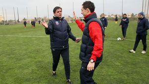 Lăcătuș: "Voi vorbi cu Rădoi zilele astea! Sper să se răzgândescă"