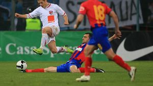 "Derby-ul va fi decis la mijlocul terenului!"** Care linie crezi că este mai puternică?