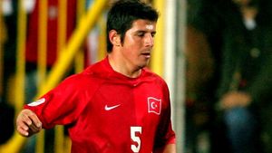 Fenerbahce îl repatriază pe Emre