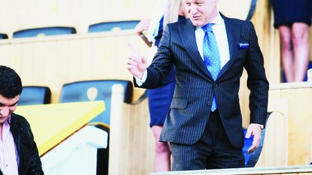 Gigi a anunțat "un plan extraordinar din iarnă!" UITE ce pregătește Becali! Cum vrea să revitalizeze Steaua