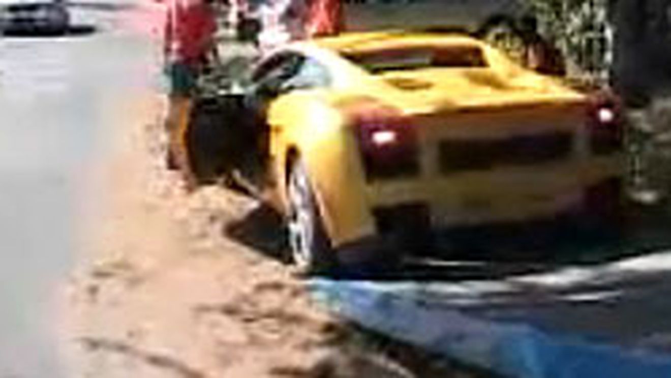 VIDEO** Cine îl oprește pe Benzema? După un Q5, a făcut praf și un Lamborghini!