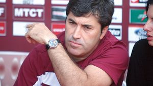 Peseiro, reînvestit în funcția de antrenor principal al Rapidului