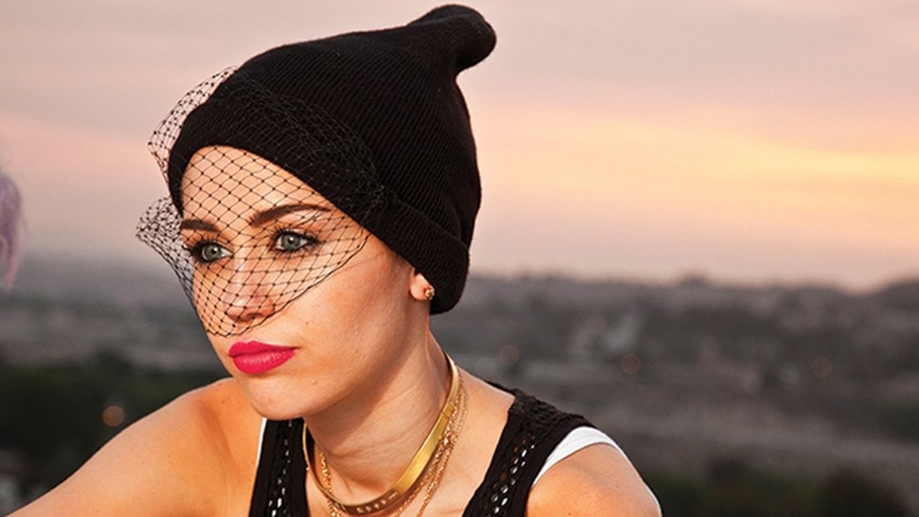 Iubita lui Patrick Schwarzenegger , o nouă apariție bizară. FOTO INCREDIBIL