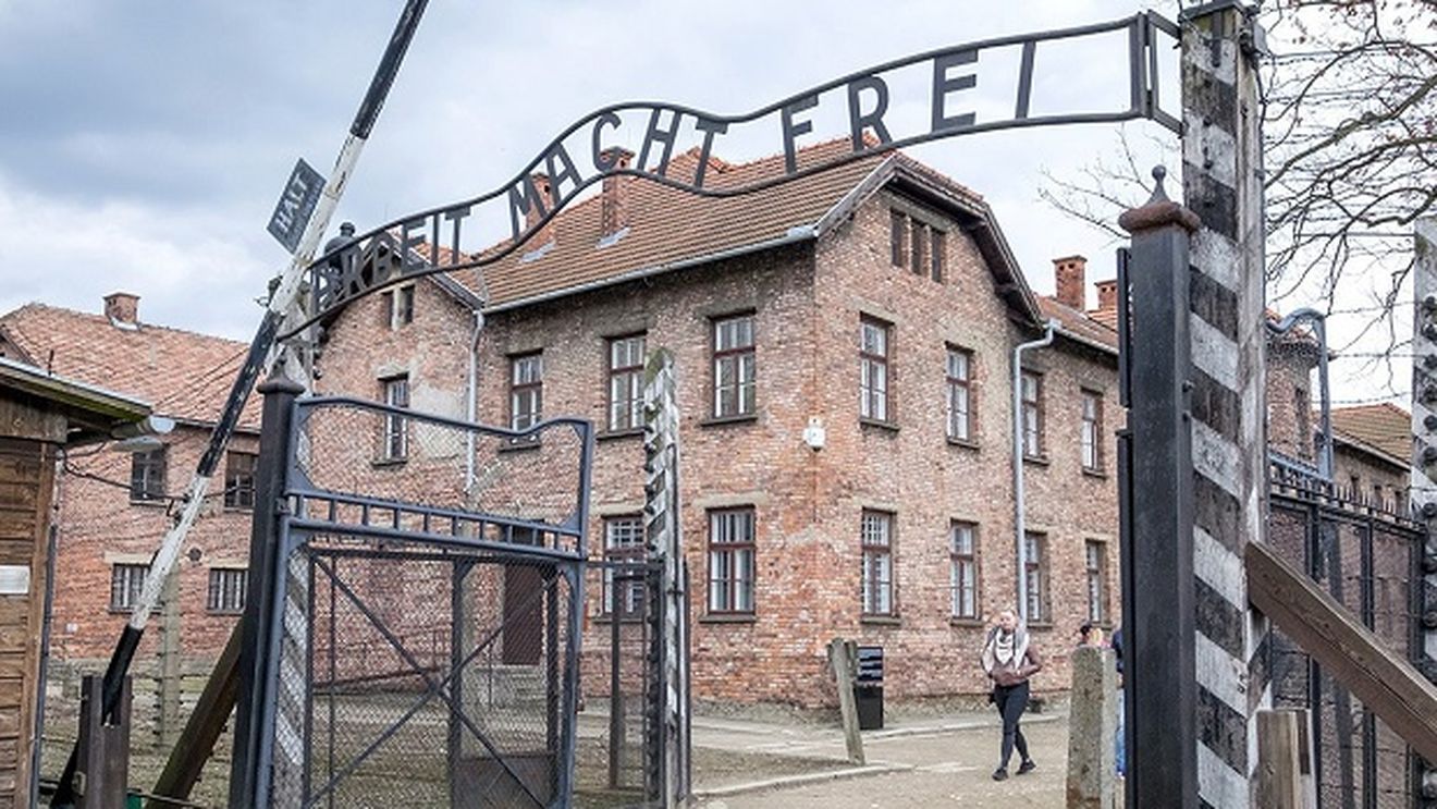 S-au săturat și trec la măsuri unice. "Gigantul" Europei care își trimite fanii la Auschwitz: "Puteți petrece timp în lagărul de concentrare pentru a înțelege că ați greșit"