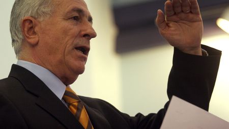 Sala de gimnastică a complexului Lia Manoliu poartă acum numele lui Nicolae Vieru. "Fiecare generație va dori să știe cine a fost. A intrat în istorie". Omul din spatele legendei, prin ochii fiului: vagonul de dormit, flick-flack-urile și întrebarea "de ce e tata plecat?"