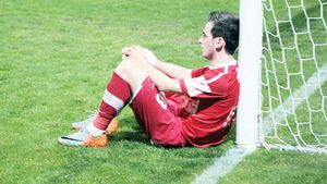 Fără precedent! Negoiță îl acuză clar pe Bărboianu de blat cu Steaua: "Măselele stricate trebuie aruncate! M-a trădat pe mine, și-a trădat colegii, a trădat Dinamo! Știu când, știu locul, știu suma! L-am dat afară"  