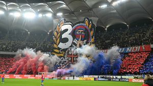 Patru suporteri din galeria FCSB au ajuns în arestul Poliției, după o bătaie în tramvai