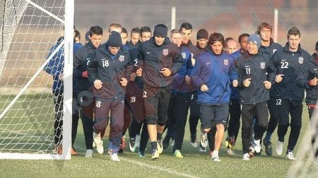 EXCLUSIV Unde dai și unde crapă!** Becali spera să obțină un sac de bani pe frații Costea sau Tănase, dar un alt stelist dă lovitura! Vezi ce jucător pleacă la Liverpool