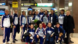 România atacă Mondialul Școlar de handbal de la Rouen cu eleve "călite" la cluburile de juniori din Capitală. CSM București asigură grosul lotului, inclusiv cu două handbaliste de echipă națională