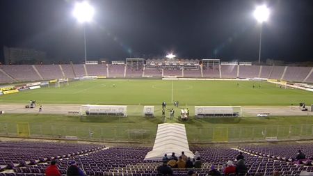 În Liga 4 se poate, nu și în Liga 1! FOTO | Continuă seria stadioanelor "fantomă" în România. Câte persoane au asistat la ACS Poli - Astra
