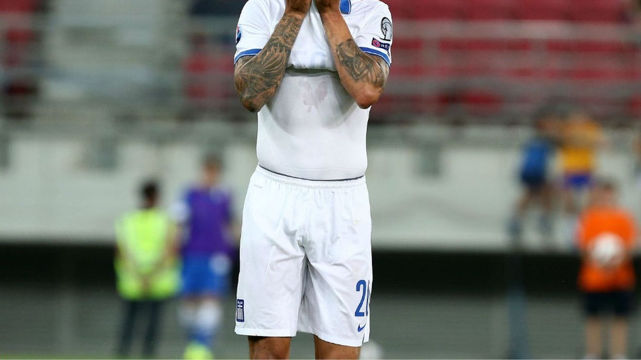 Naționala fără identitate! Iordănescu spune că Grecia e cea mai tare echipă din grupă, dar adversarii sunt criticați din toate părțile. Între "totul trebuie să se schimbe" și "colapsul e normal"