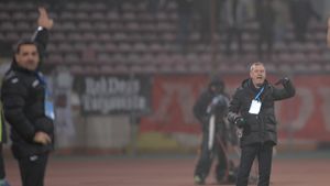 Rednic continuă să creadă! "Nesperat, dar meritat punctul! Știam că va fi greu" + când va debuta Tade la Dinamo