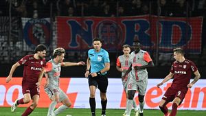 Pericol pentru fotbaliștii români care ies în cluburi! „Le pune ceva în băutură, care iese la antidrog, și le-a terminat cariera”