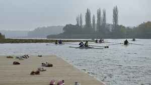 Se întâmplă în România, pe lacul milionarilor: „Și-au făcut autostradă pe apă”