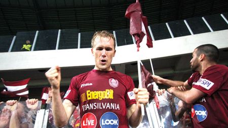 Ce a pierdut Steaua!** Scouterii se înghesuie la meciul CFR-ului cu United: Kapetanos ar putea prinde un super transfer! Unde poate ajunge grecul