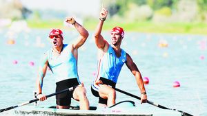 Mihalachi și Dumitrescu, medaliați cu bronz la canoe dublu 1000 metri, la CM de la Szeged