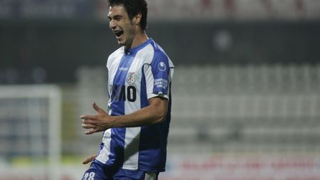 Tatălui său i se spune "Satana" sau "Piți666"!** Ce a făcut Alex Pițurcă după ce a nimerit în cameră cu un jucător credincios: