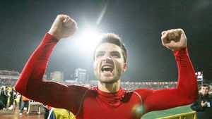 Bratu: "Sper ca CFR Cluj să câștige campionatul"