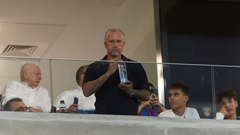 Laurențiu Reghecampf rupe tăcerea despre viitoarea sa echipă! „Ideea mea nu este Zamalek. Bat în altă parte”. EXCLUSIV