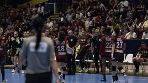 Concluziile lui Kim Rasmussen, după Rapid - Vipers 25-31: „Am primit o lecție bună”. Antrenorul danez crede într-o minune în Norvegia: „Orice este posibil aici”