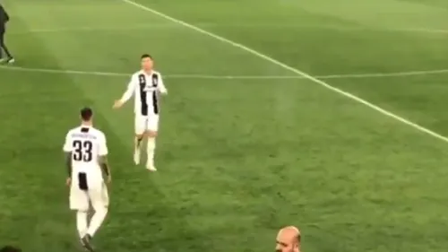Cristiano Ronaldo, moment incredibil la finalul meciului cu Ajax! VIDEO: Gestul prin care le-a spus totul colegilor: 