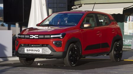 Ce scriu francezii despre Dacia Spring: „E cea mai ieftină electrică de ocazie”. Ce preț are modelul cu 50.000 de kilometri la bord