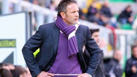 Un fundaș golgeter are misiunea de a duce Serbia la Mondiale.** "Lunetistul" Mihajlovic e noul selecționer al "plavilor"