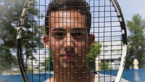 "Am luat primul cec, mai strâng niște bani și îmi iau o cameră de filmat pentru a înregistra meciurile și antrenamentele" INTERVIU | Adrian Boitan, cel mai "fresh" nume lansat de club Idu: punct ATP împușcat la primul tablou principal Futures