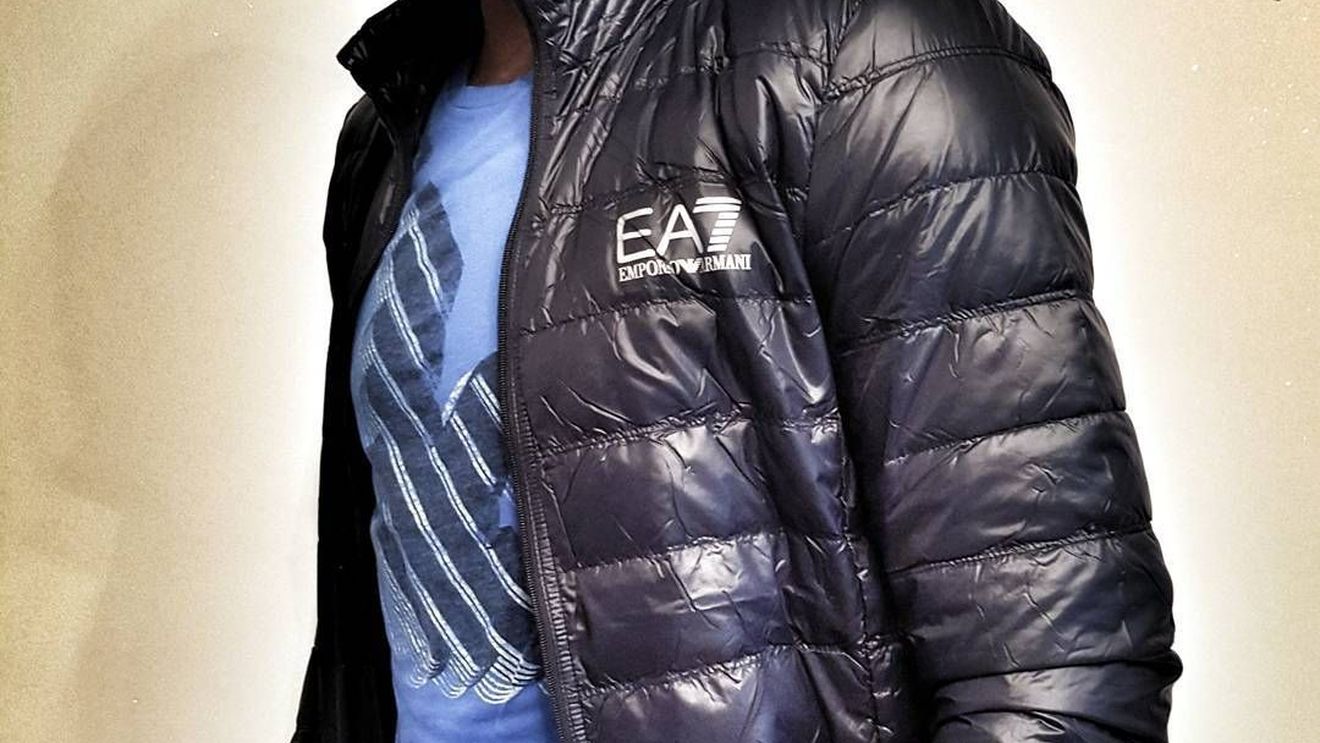 "Bizonul" fotomodel :). GALERIE FOTO | Gnohere a pozat pentru un magazin de modă din Franța