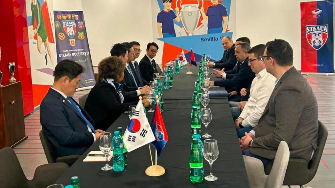Colosul de armament din Coreea de Sud e tot mai aproape să preia echipa de fotbal Steaua Bucureşti! Prima imagine de la negocierile cu gigantul asiatic cu venituri de peste 2.200.000.000 de euro